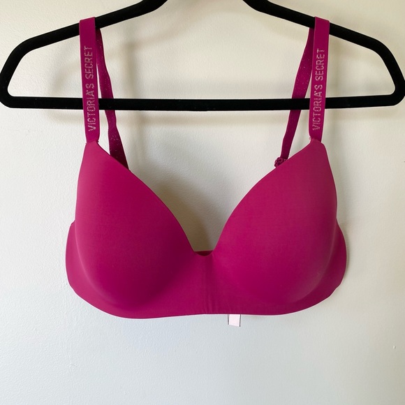 Victoria's Secret Other - Victoria's Secret t-shirt wireless bra